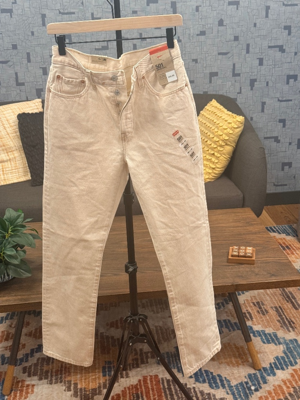 Levi's 501 Straight Leg Jeans in Light Beige